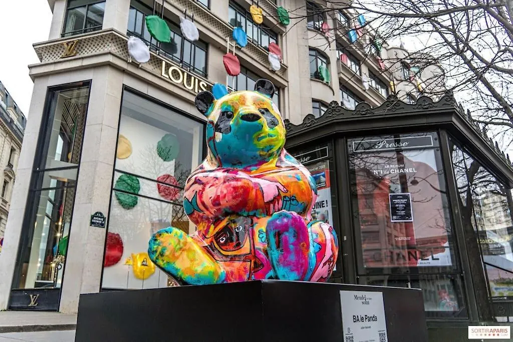 Chanel Avenue Montaigne & Elysees 4 Guests Παρίσι Γαλλία