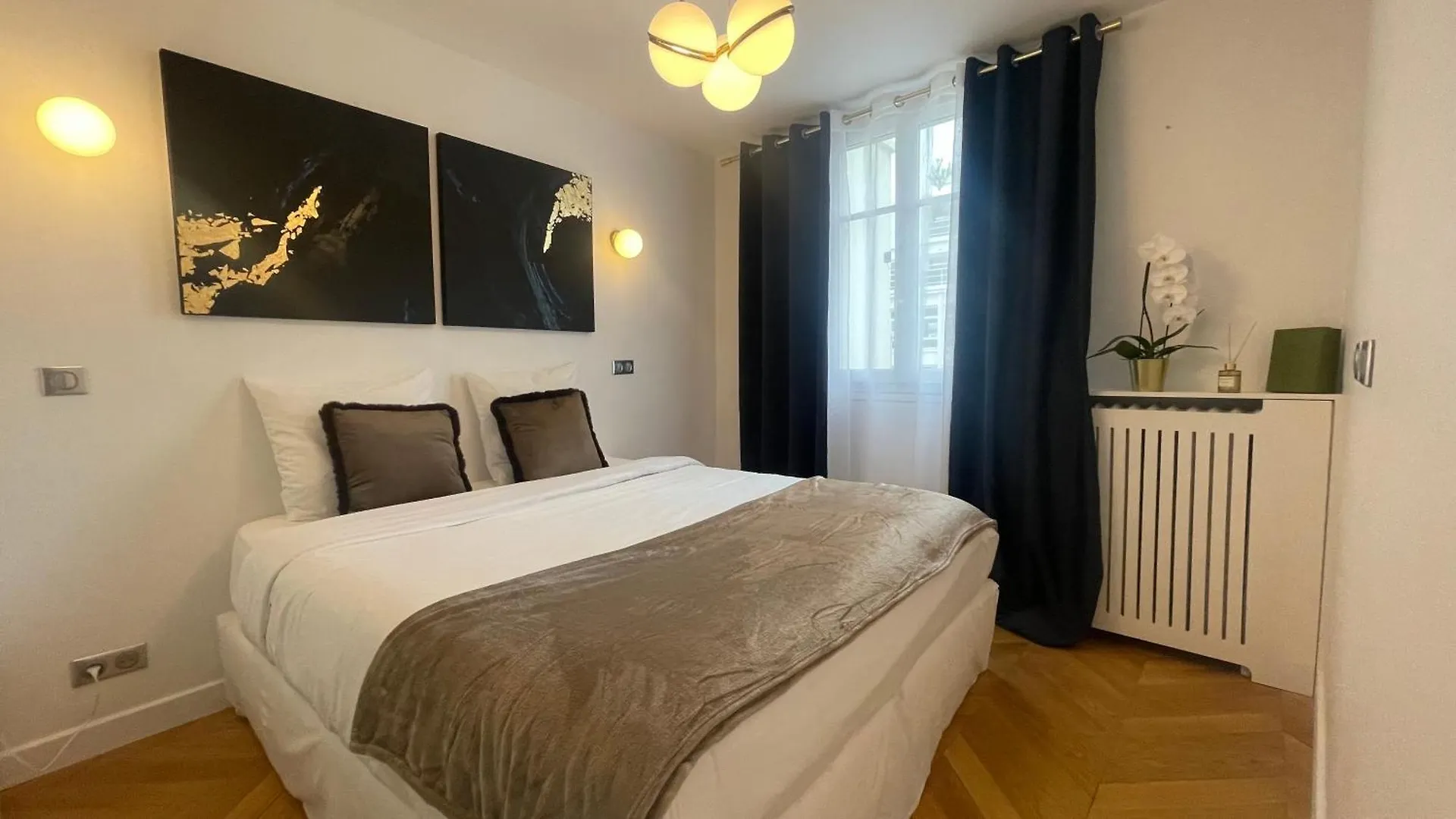 Chanel Avenue Montaigne & Elysees 4 Guests Παρίσι Διαμέρισμα